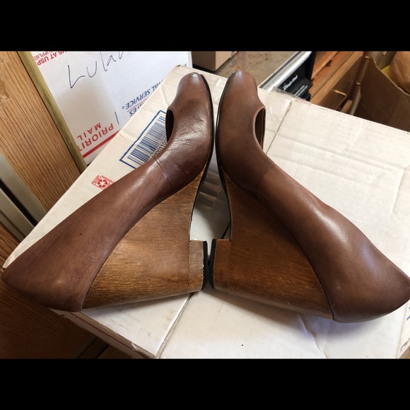 Zara Brown Tan Wedge Shoes Slip On 
Size US 6.5 GUC - Picture 2 of 10